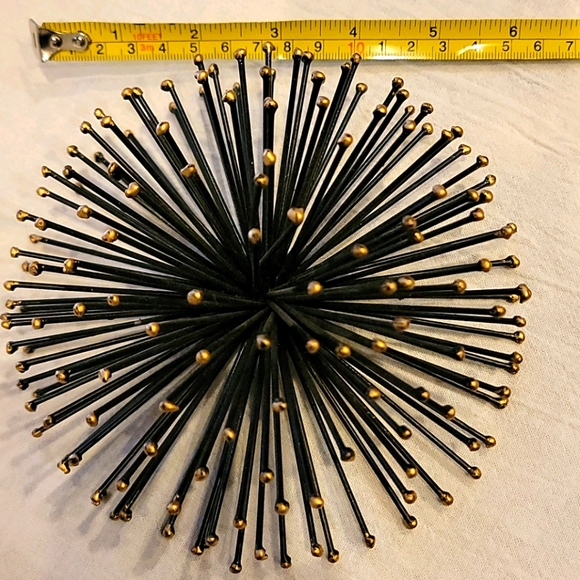 Metal Starburst 3Black Spiked Radial Pattern Decor - Picture 4 of 5